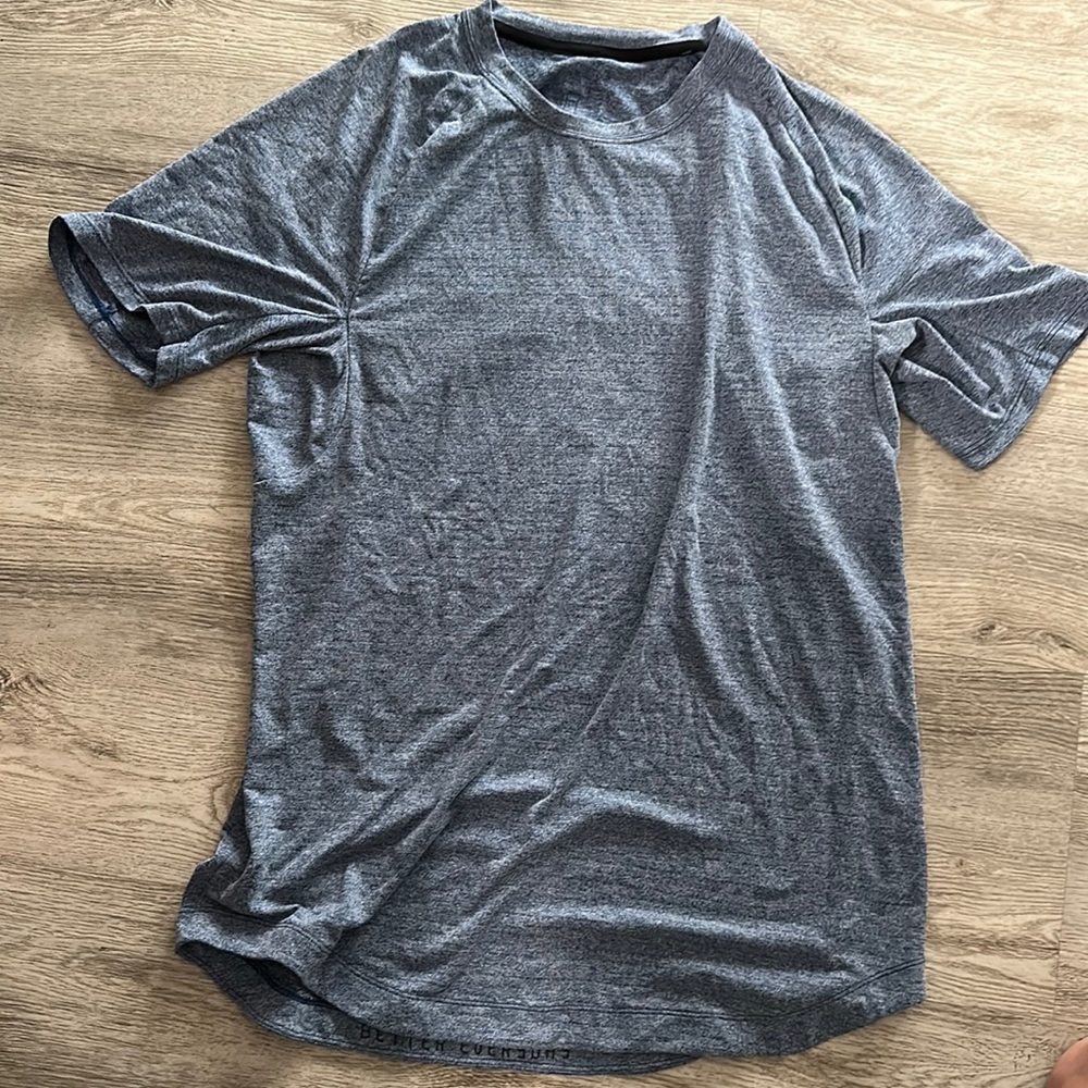Lululemon drysense t shirt blue medium